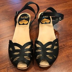 Swedish hasbeens clogs size 8